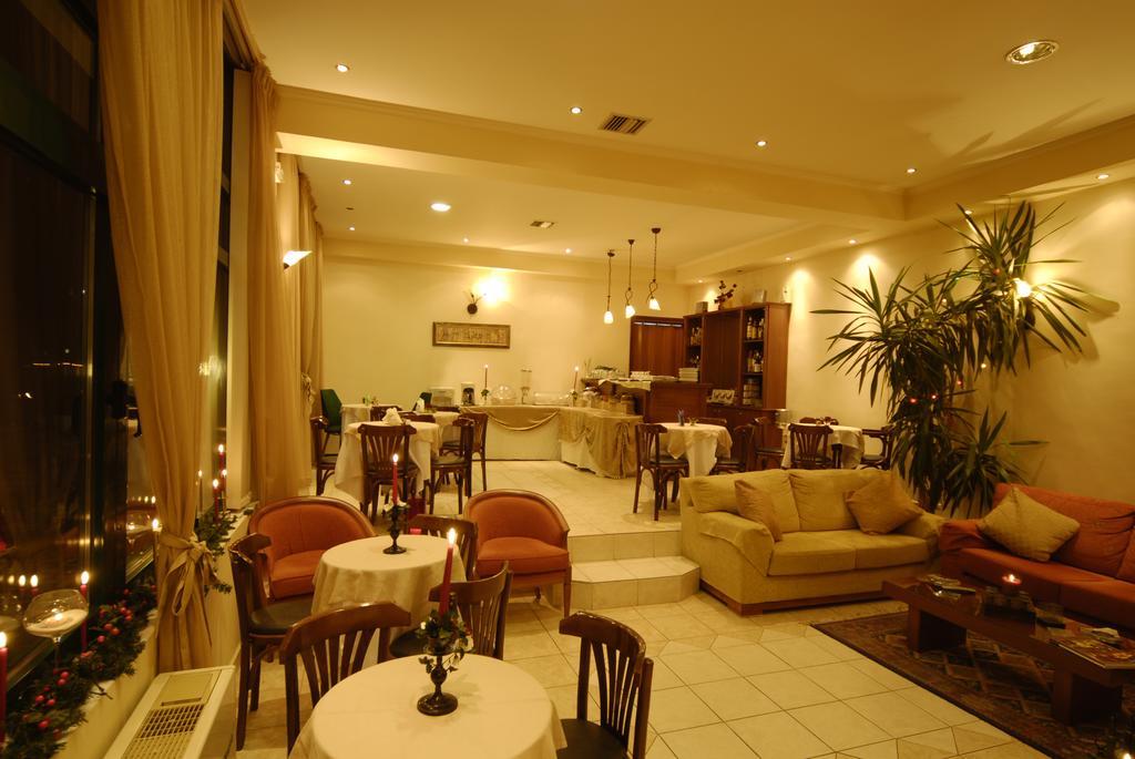Hotel Galaxy Krepeni Dış mekan fotoğraf